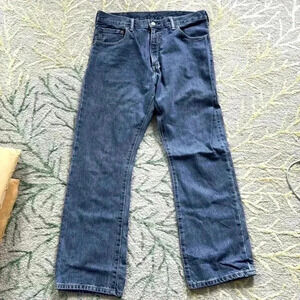 Levi Strauss 517 straight leg medium wash jeans 34 x 30